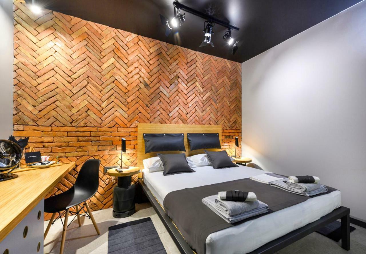 Split Industrial Design Rooms Exterior foto