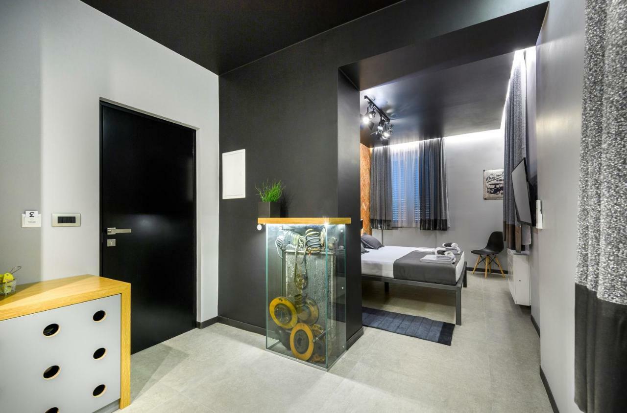 Split Industrial Design Rooms Exterior foto